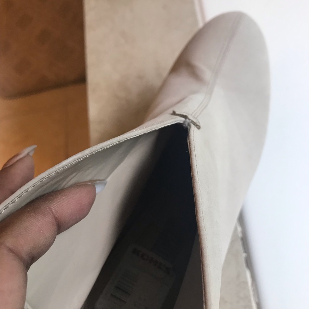 Shoes - Picture 4 of 4